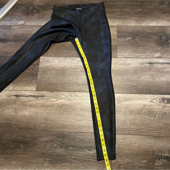 Express Women’s leggings, black, size small regular, spandex pants - Picture 5 of 7
